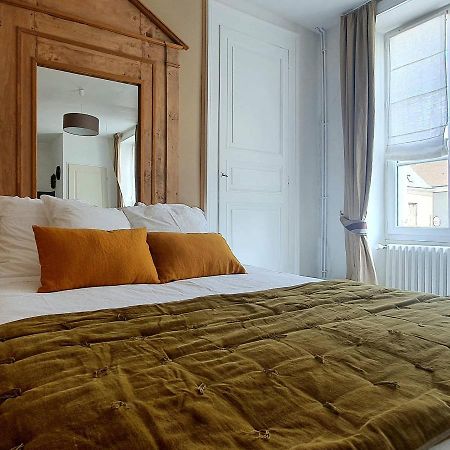 Aux Couleurs De Neuvy Hotel Ngoại thất bức ảnh