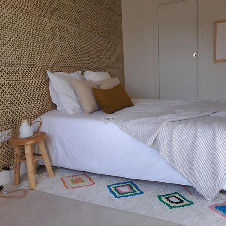 Aux Couleurs De Neuvy Hotel Ngoại thất bức ảnh