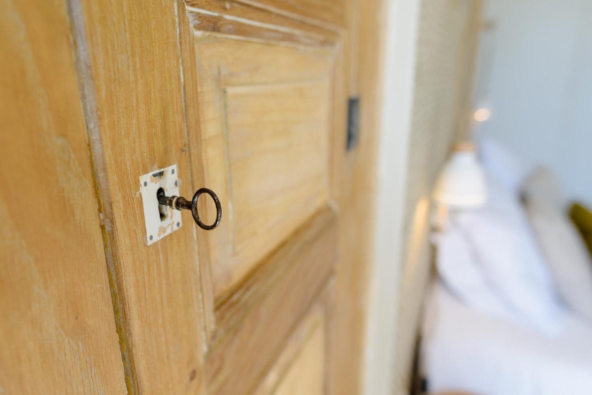 Aux Couleurs De Neuvy Hotel Ngoại thất bức ảnh