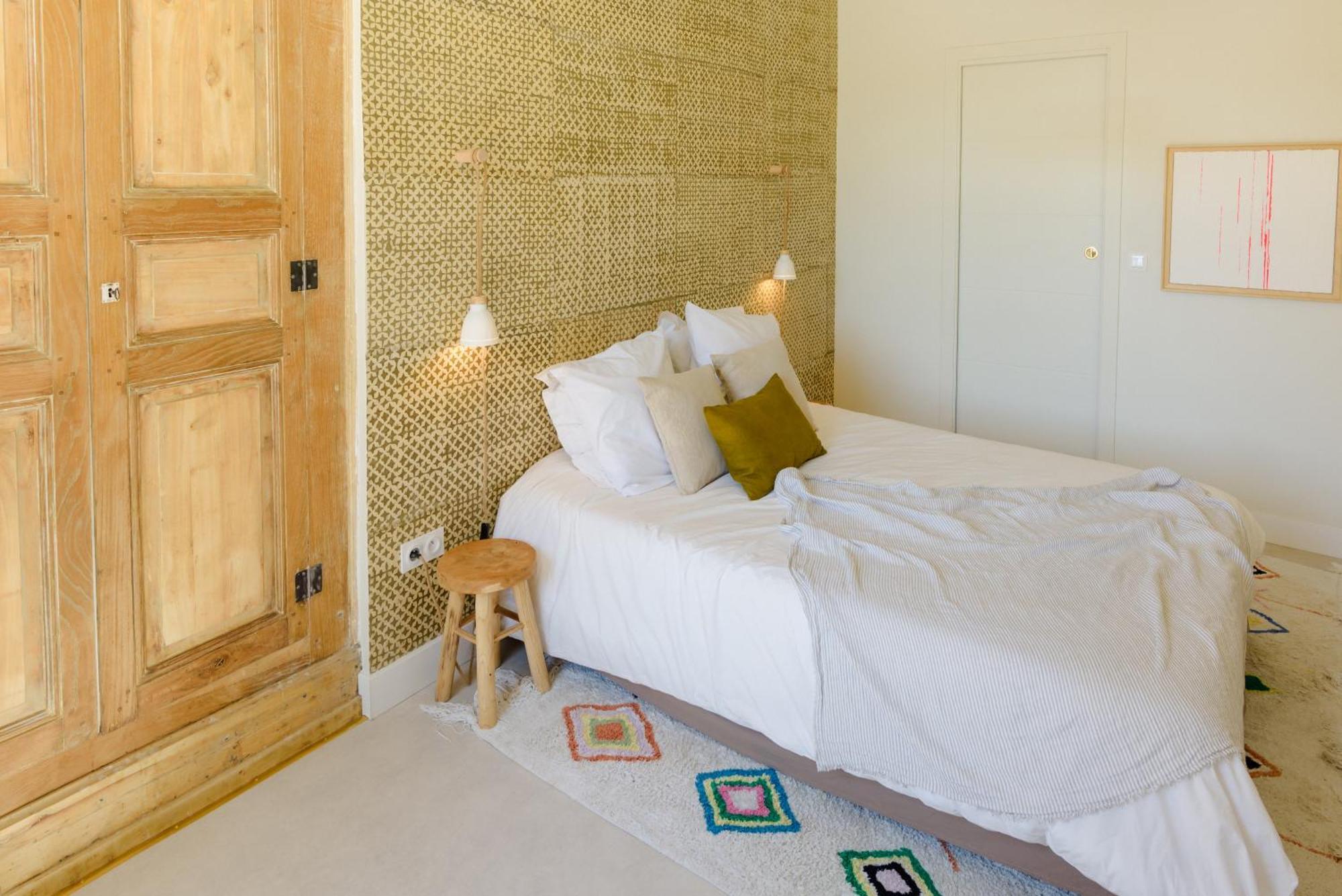Aux Couleurs De Neuvy Hotel Ngoại thất bức ảnh
